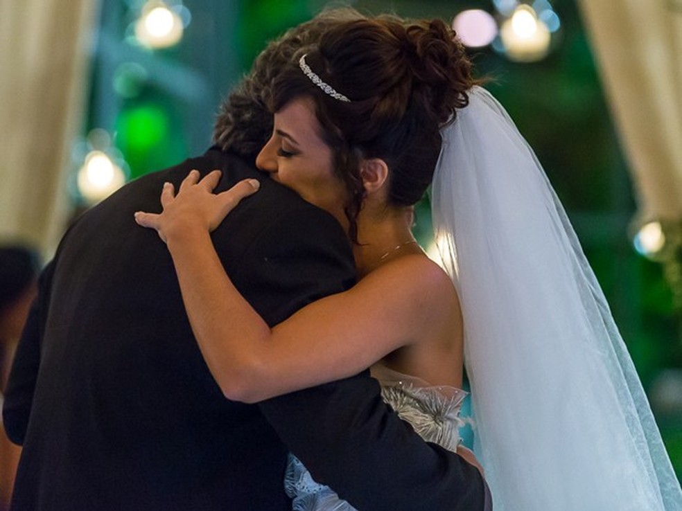 22 - Enrico (Joaquim Lopes) desiste do casamento com Maria Clara (Andreia Horta)