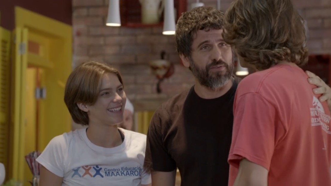 26 - Gael-Eriberto-Leão-e-Karina-Isabella-Santoni-são-fotografados-juntos-a-mando-de-Lobão